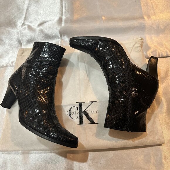 Vintage Y2K Calvin Klein Black Snakeskin Ankle Boots, Size 7M - Picture 2 of 16